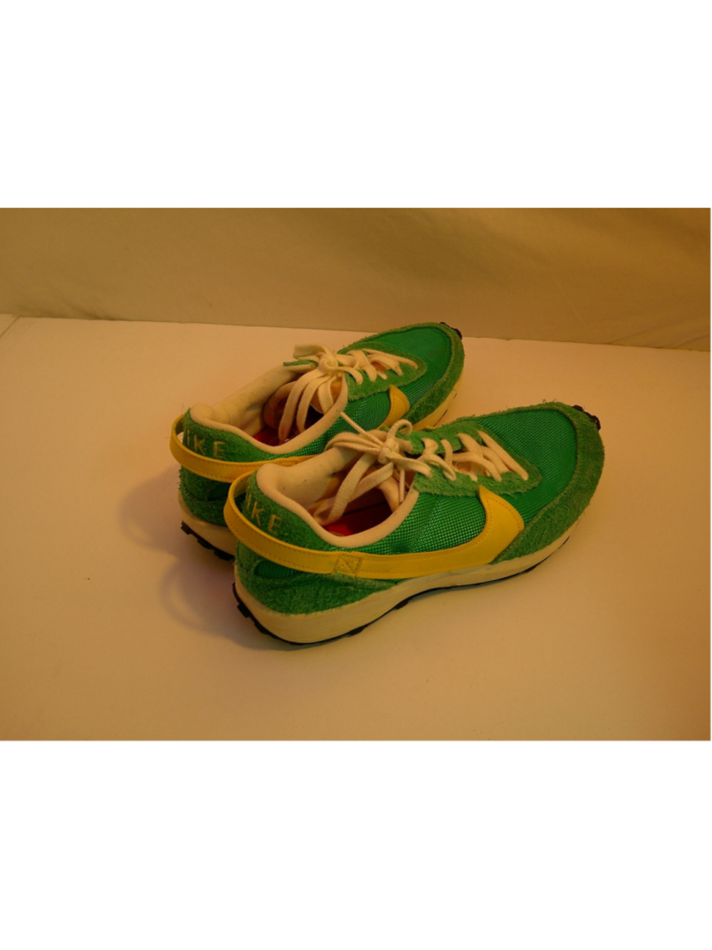 Nike Waffle Debut Vintage sneakers in the "Stadium Green/Opti Yellow SIZE (